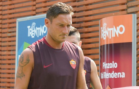 Kapan Pensiun, Totti?