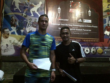 Main Futsal Sambil Buka Puasa Bareng Raphael Maitimo dan Ramdani Lestaluhu