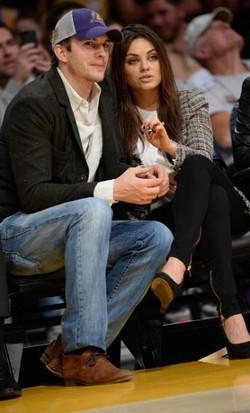 Mila Kunis: Ashton Kucther Suami yang Sangat Luar Biasa