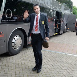 Fenerbahce: Transfer Van Persie Sudah Tuntas