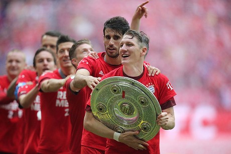 17 Tahun dan 20 Trofi: Terima Kasih, Schweinsteiger!