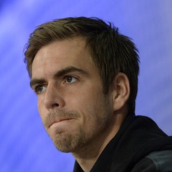 Meski Sedih, Lahm Hormati Keputusan Schweinsteiger