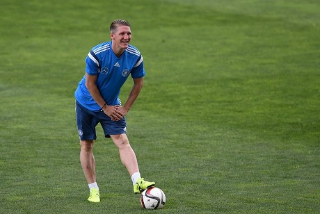 Goetze kepada Schweinsteiger: Semoga Sukses
