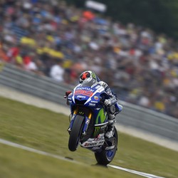 Lorenzo Bertekad Lakukan Start Bagus