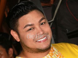 Ivan Gunawan Lelang Perhiasan Rancangannya Rp 11 Juta