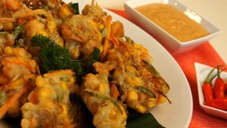 Kurma Celup Cokelat dan Bakwan Sayur Bisa Jadi Bekal Berbuka di Jalan Saat Mudik