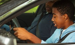 Pengemudi Remaja Membuat Semua Orang Berisiko Alami Kecelakaan