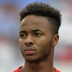 49 Juta Pounds untuk Sterling, Bisnis Bagus buat Liverpool