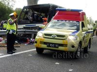 Kecelakaan Tunggal Terjadi di Tol Kanci