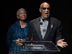 Bill Cosby Mengaku Bius Wanita demi Seks, Sang Istri Tetap Tak Percaya
