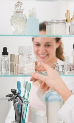 5 Produk Kosmetik yang Wajib Dibawa Saat Mudik