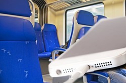 Awas! Ngecharge Ponsel di Kereta Bisa Dituduh Mencuri Listrik