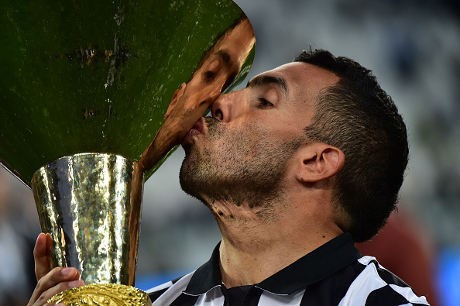 Tevez ke Juventini: Terima Kasih Telah Membuatku Semangat Main Lagi