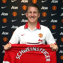 Schweinsteiger di Posisi Lima Daftar Pemain Veteran Termahal
