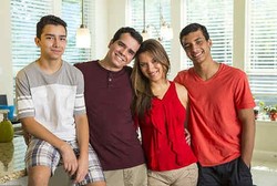 Terobsesi Bayi Perempuan, Pasangan Ini Gelontorkan Miliaran Rupiah