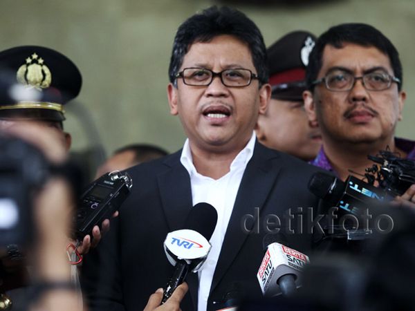 Hasto Diperiksa KPK Terkait Kasus Suap Adriansyah