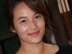 Adegan Ciuman Chelsea Islan di Film Tuai Kritikan