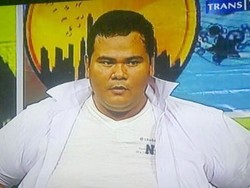 Tinggal di Kontrakan, Fahmi Bo Berbagi Satu Mi Instan dengan Keluarga