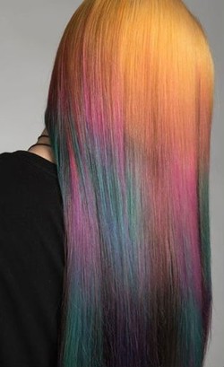 Colombre, Tren Rambut Terbaru yang Mencampur Lebih dari 15 Warna