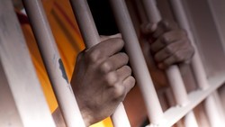 @TrioMacan2000 Dihukum 4 & 5 Tahun Penjara Atas Pemerasan