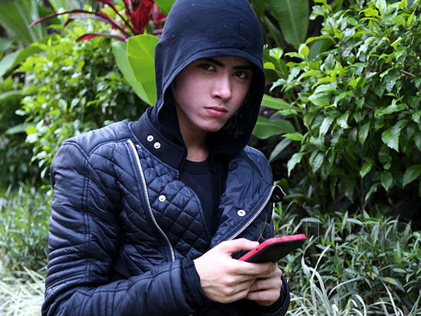 Jepret! Mau Difoto Aliando?