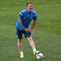 Sepakbola Inggris Akan Jadi Ujian untuk Kebugaran Schweinsteiger
