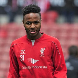 Sterling ke City Demi Mendapatkan Trofi