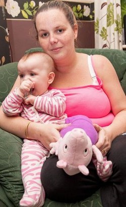 Cerita Ibu yang Dilarang Menyusui dengan Cara Bayinya Diambil Paksa