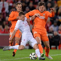 Milner Bawa Liverpool Taklukkan Brisbane Roar 2-1