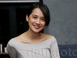 Romantis! Gista Putri Ingin Makan Malam Bareng Pacar di Bulan