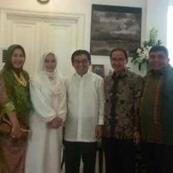 Gelar Open House, Ketua OJK: Saya Harap Lebaran Berdampak ke Ekonomi