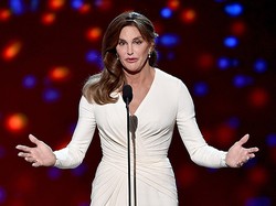 Caitlyn Jenner Dikritik karena Terima Penghargaan di ESPY Awards 2015