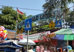 Libur Lebaran Sambil Belajar Rambu Lalu Lintas di Taman Ade Irma Suryani