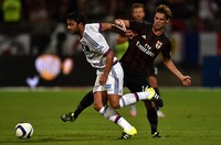 Bermain di Stade de Gerland, Minggu (19/7/2015) dinihari WIB di hadapan sekitar 25 ribu penonton, Milan lebih dulu mengancam saat tendangan Niang melebar. Namun Milah lah yang kemudian justru kemasukan lebih dulu di menit 24. Valerio Pennicino/Getty Images/detikFoto.