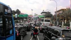 Puncak Overload, Wisatawan Disarankan Kembali ke Jakarta