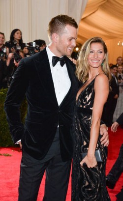 Sweet! Pesan Cinta Tom Brady Untuk Ulang Tahun Gisele Bundchen