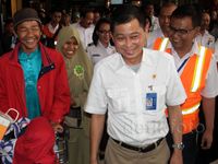 Menhub Jonan Tinjau Bandara Adisutjipto Yogyakarta