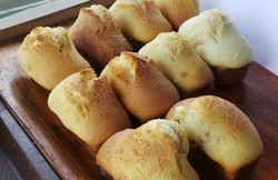 Empuk Legit Kue Balok Legendaris di Pasar Lembang