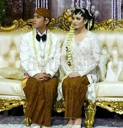 Menantu Jokowi Lewati Ahok di Internet