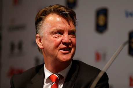 Van Gaal Rahasiakan Striker Buruan MU