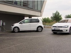 Mobil VW Bisa Parkir Otomatis, Tanpa Perlu Disetir