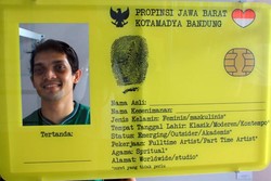Coba Bikin KTP Raksasa di Bandung