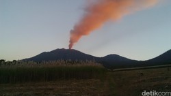 Ada Abu Vulkanik Gunung Raung, Penerbangan Australia ke Bali Kembali Terganggu
