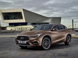Infiniti Pamerkan Q30 Versi Produksi