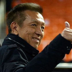 Mencermati Sepak Terjang Peter Lim dalam Industri Sepakbola