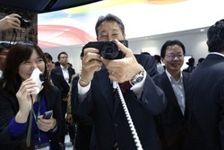 Jepret! Hadang Aksi Cabul, Kamera Ponsel Harus Berbunyi