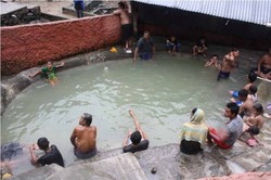 Aneka Pemandian Air Panas di Bogor