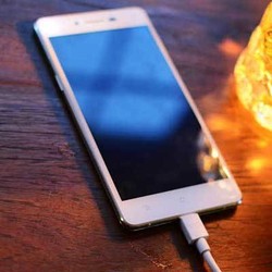 Oppo R7 Versi Ekonomis Siap Dirilis