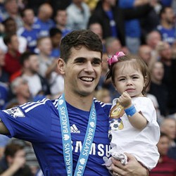 Diminati Juve, Oscar Setia Chelsea