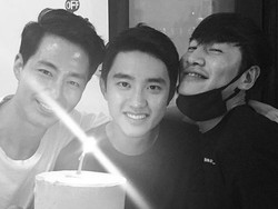 Lee Kwang Soo, Zo In Sung dan D.O EXO Rayakan Setahun Its Ok, Its Love